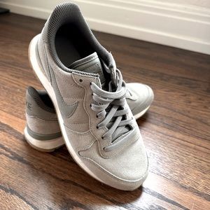 Nike Retro Suede Sneakers (from Köln)